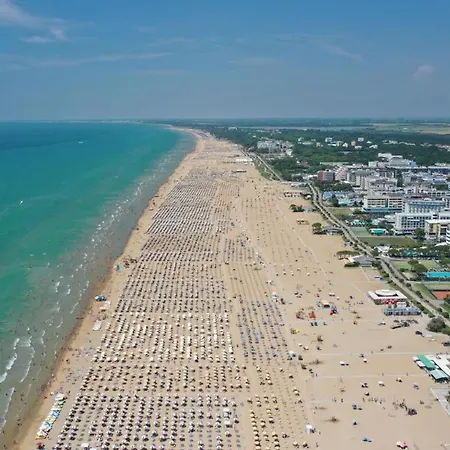 Comfortable Flat On The Floor Apartament Bibione